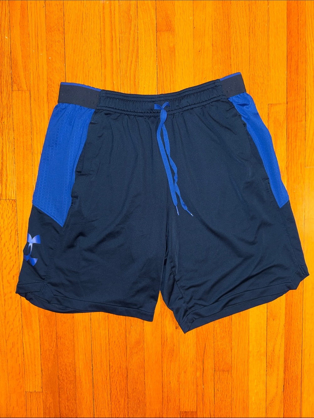 UNDER ARMOUR ATHLETIC SHORTS Men’s LARGE